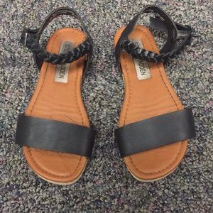 Steve Madden kids sandals